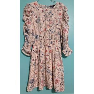 ✨NWT✨ Suzanne Betro Cream/Peach Floral Print Dress